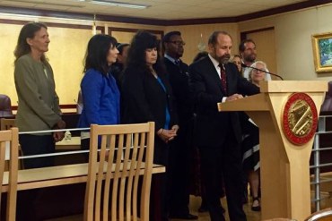 California state Sen. Jerry Hill (D-San Mateo) speaking at a news conference in Sacramento about a bill he authored that would require medical practitioners to notify patients if they are on probation. (Ana Ibarra/California Healthline)