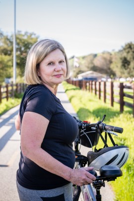 Linda Smith near her home in Morgan Hill, Calif., on Tuesday, February 23, 2016. (Heidi de Marco/KHN)