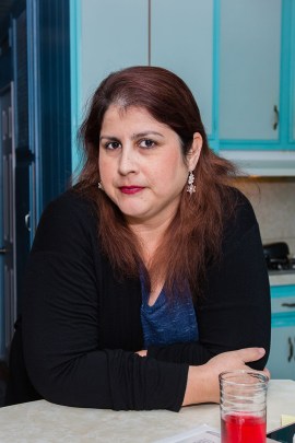 Rosemary Navarro, 40, at her home in La Habra, California, in December 2016. (Heidi de Marco/KHN)