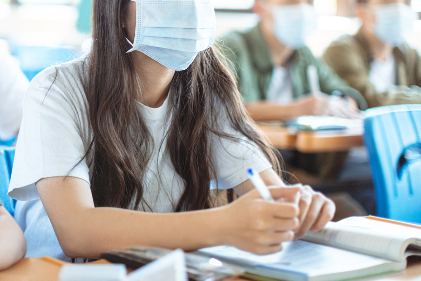 School Districts Grapple With Quarantines, Face Masks And Fear ...