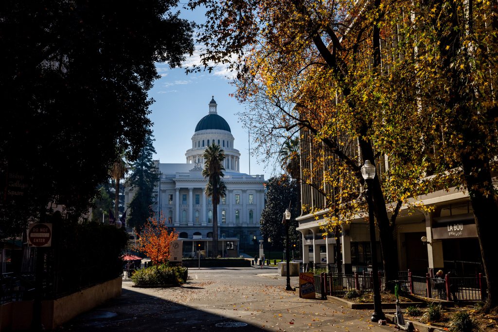 A photo of the exterior of the California Capitol.