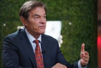 A photo of Mehmet Oz speaking at an event.